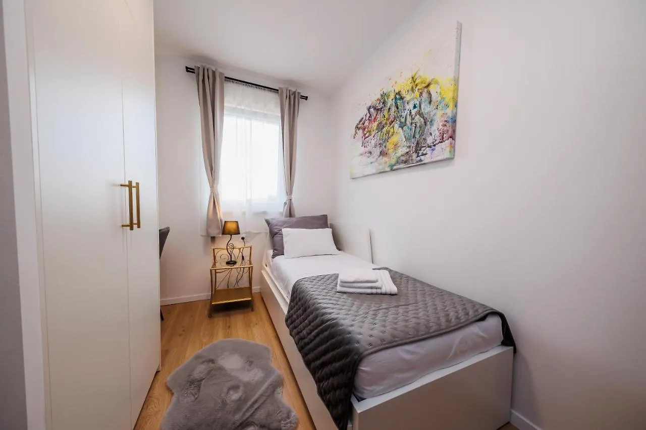 Mr Holiday Apartment Kastela